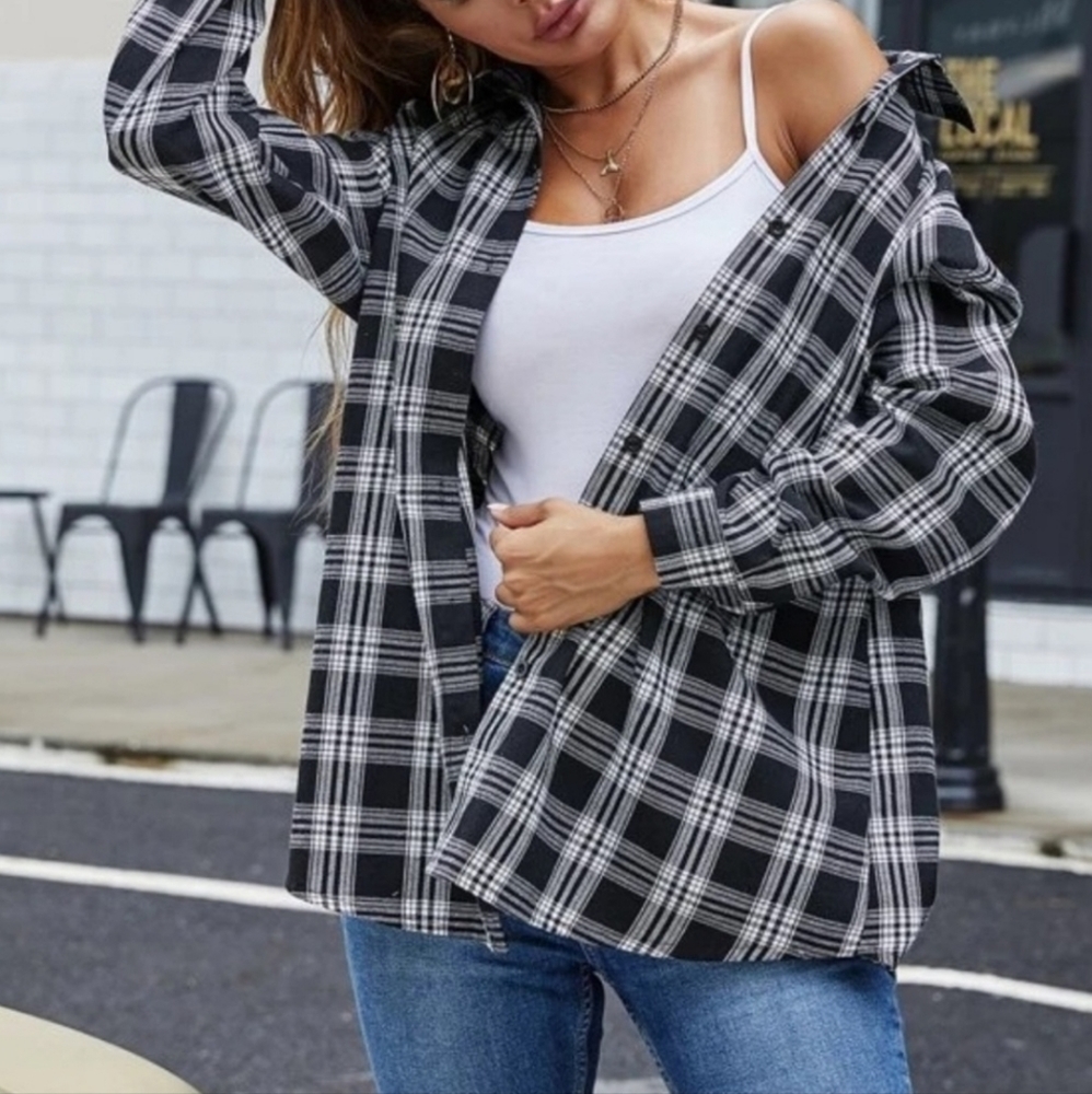 Shein Black and White Long Sleeve Plaid Button Down Flanel Shirt, Medium - Picture 1 of 6